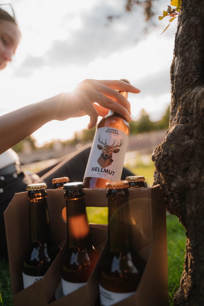 Professionelle Produktfotografie von Bier – Albers Brauerei und ihre Vielfalt.
