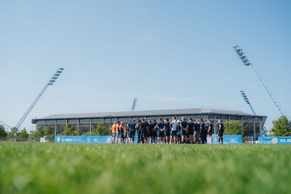 Football Fotografie Deutschland – Rostock Griffins bei Spielzügen und Tackles.